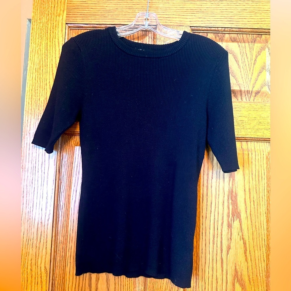 Cable and Gauge Black Ribbed Knit Top